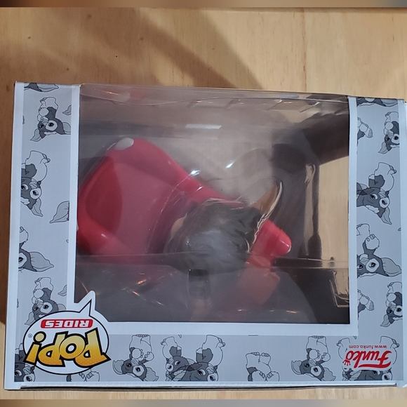 Funko POP RIDES!  GIZMO IN RED CAR #71  Gremlins  Hot Topic NEW NIB - Picture 3 of 6